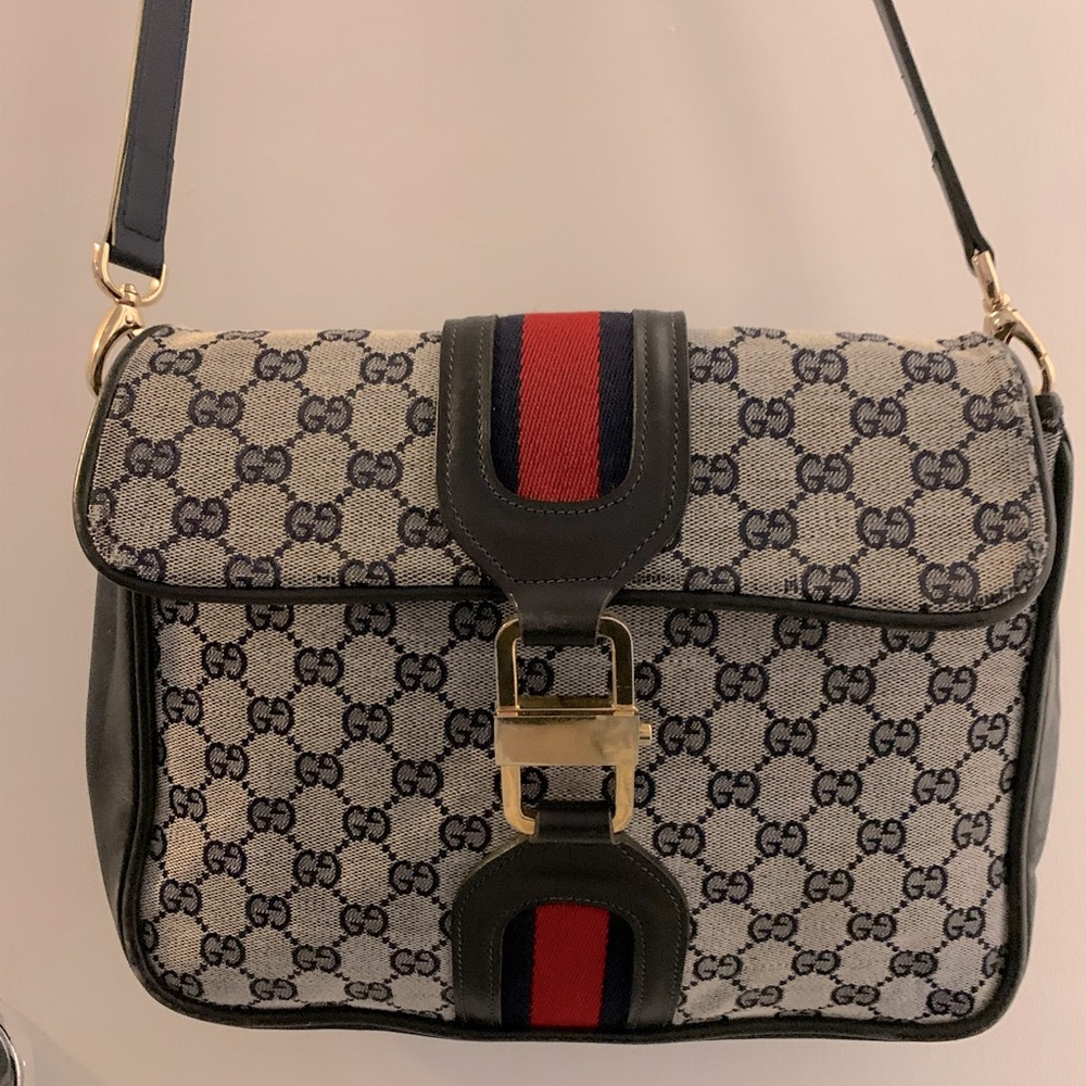 Classic vintage blue Gucci shoulder/cross body bag